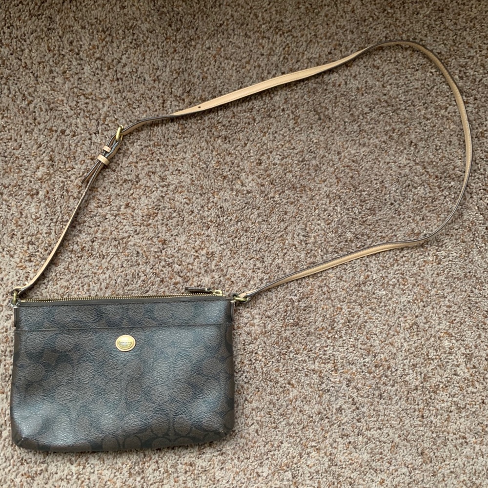 COACH PURSE, over the shoulder, clean inside